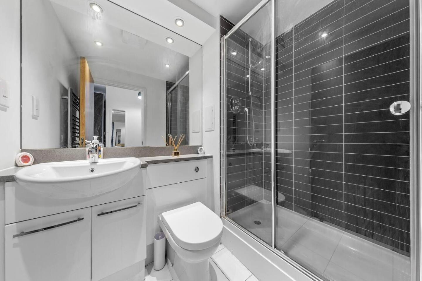Lovely & Cosy 2 Beds London Skyline View Exteriör bild
